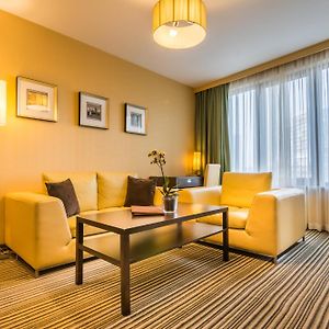 Best Western Plus Olives City Hotel - Free Pool & Parking